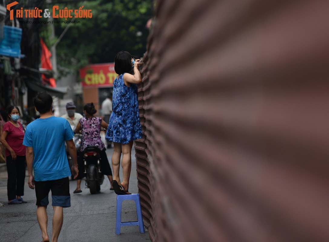 Ngan ngam canh nguoi dan bac ghe di cho tu “Quan no sang Huyen kia”-Hinh-5