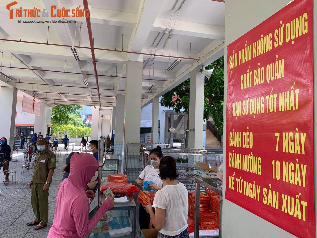 Xep hang tu sang den chieu... khong mua duoc banh Trung Thu Bao Phuong-Hinh-12