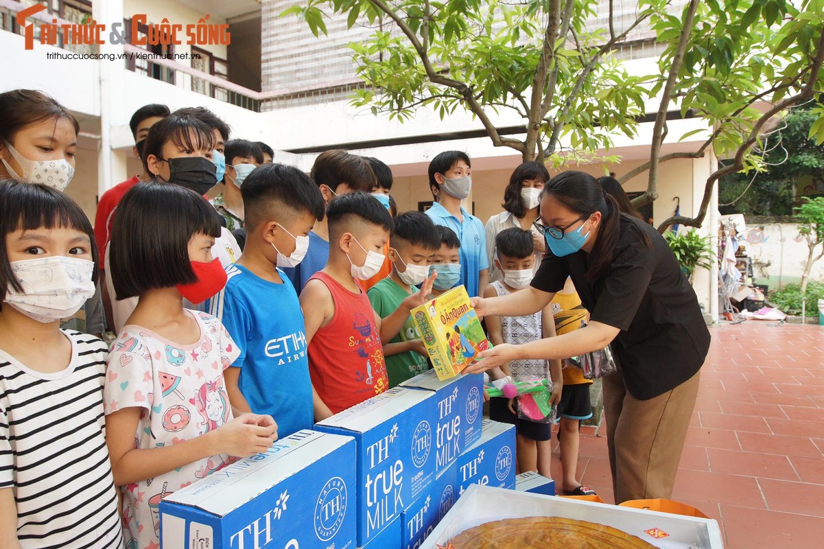 40 em nho mo coi vui mung don chiec banh Trung Thu “sieu to khong lo“-Hinh-7