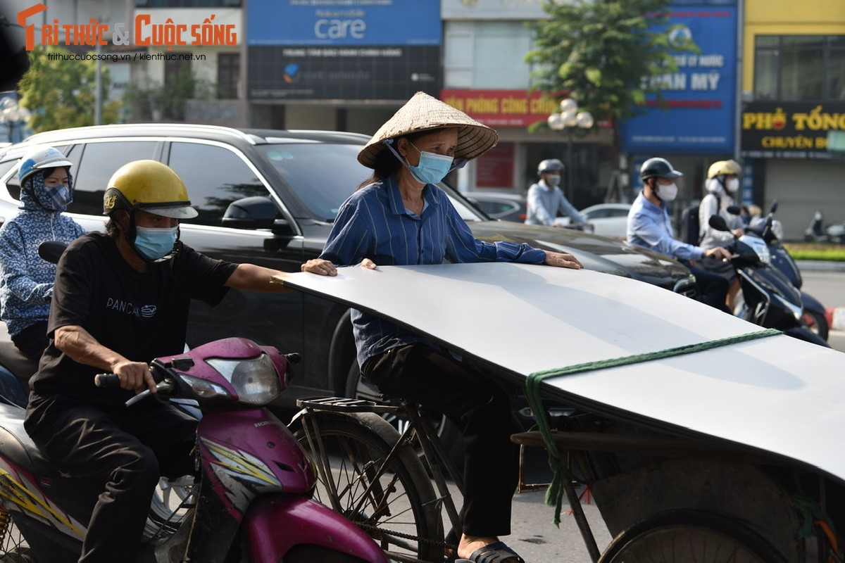 Cac “diem nong” giao thong Ha Noi the nao sau 2 thang gian cach?-Hinh-22