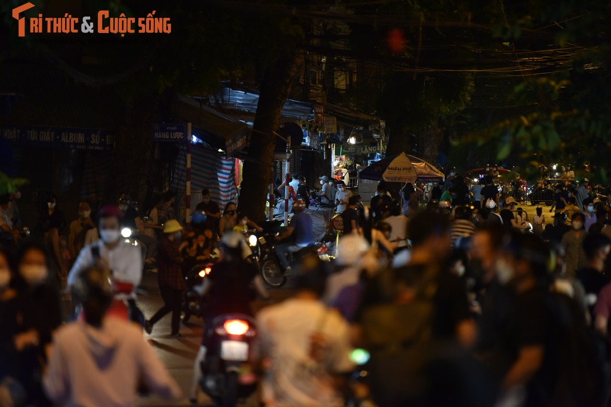 Hang do choi Trung Thu pho co Ha Noi “nua kin nua ho” ban cho khach-Hinh-5