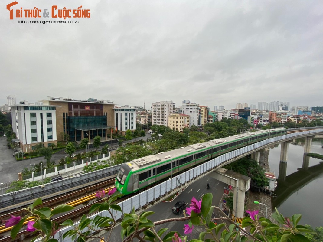 Chuyen tau duong sat Cat Linh - Ha Dong dau tien roi ben-Hinh-10