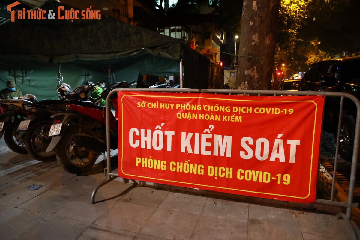 Xuyen dem lap dat Tram Y te luu dong thu 3 cua quan Hoan Kiem-Hinh-2