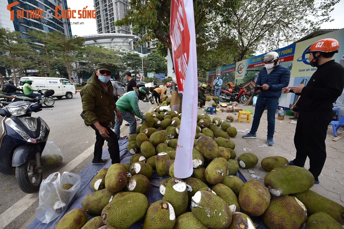 Un tac cua khau, hang chuc tan mit quay dau ve Ha Noi cho 