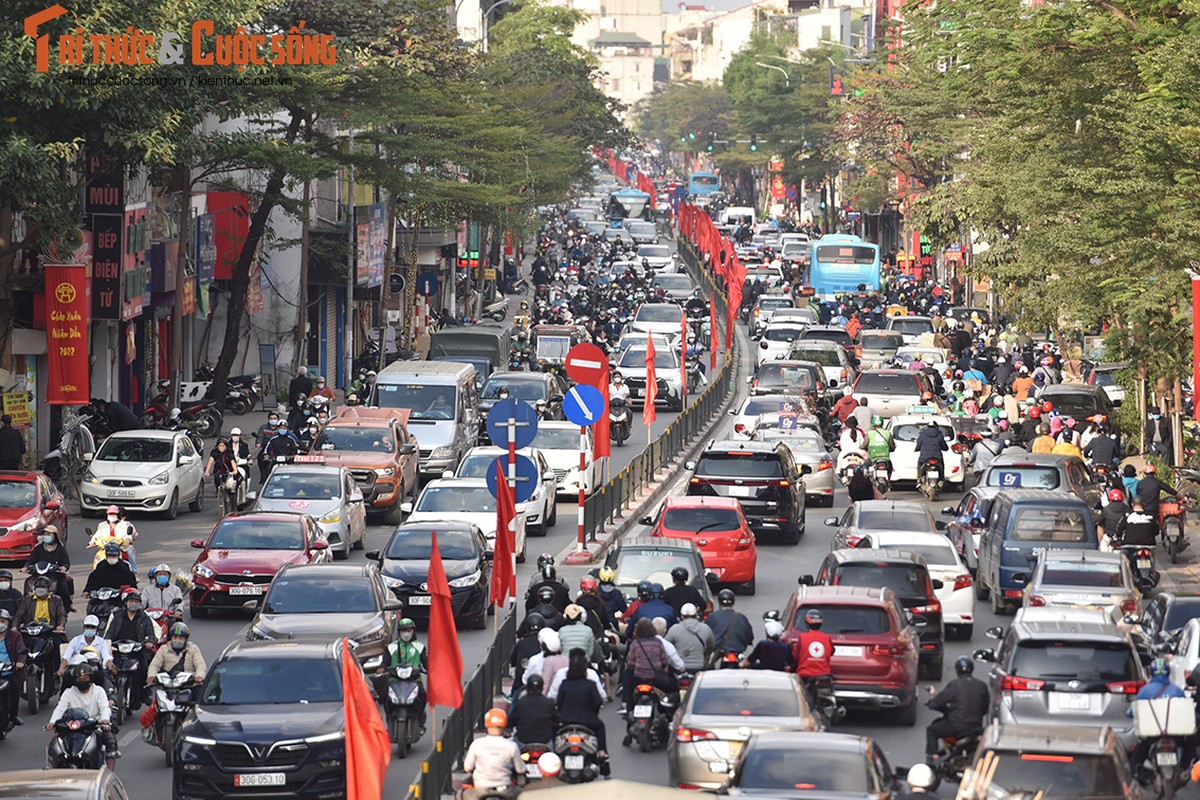 Duong pho Ha Noi ket cung nhung ngay cuoi nam-Hinh-3