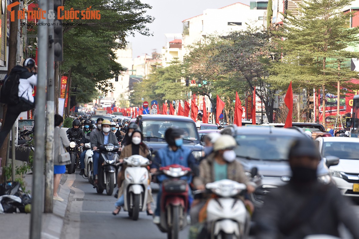 Duong pho Ha Noi ket cung nhung ngay cuoi nam