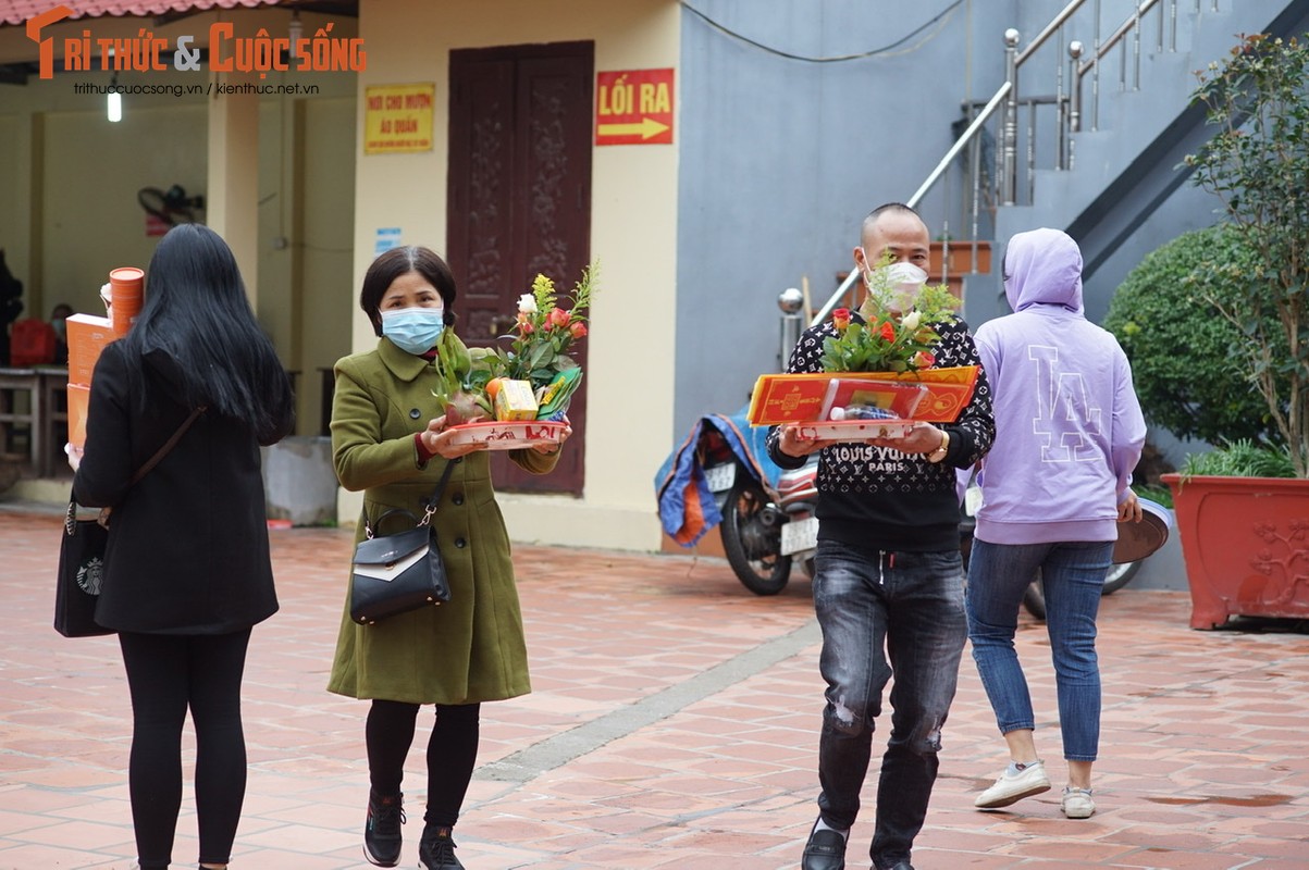 Canh Phu Tay Ho vang ve, diu hiu trong ngay dau mo cua-Hinh-4