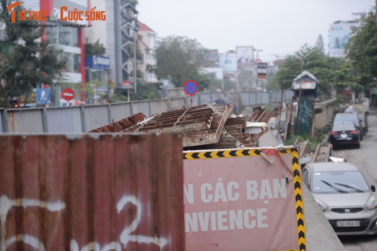 Du an mo rong duong Au Co tro thanh bai phe lieu khong lo-Hinh-4