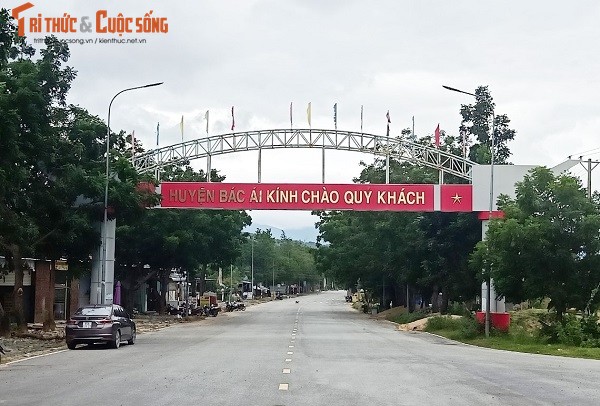 Ninh Thuan: Duy nhat Thinh Dung du goi xay tru so CA xa Phuoc Dai-Hinh-2