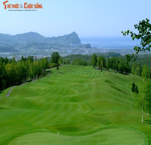 Ngam san golf dam chat Chau Au giua long xu so hoa Anh Dao-Hinh-2