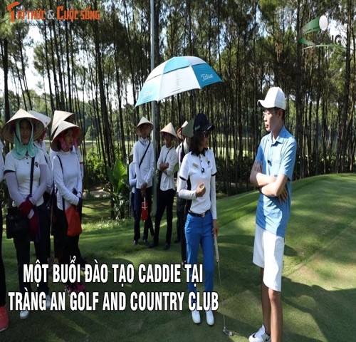 Nhoc nhan cong viec cua nu Caddie tai Viet Nam-Hinh-2