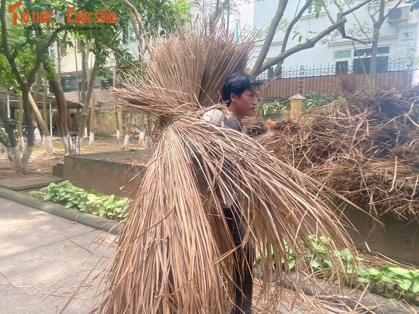 Ngoi nha cua nguoi Ha Nhi duoc sua chua ngay giua long Ha Noi-Hinh-3