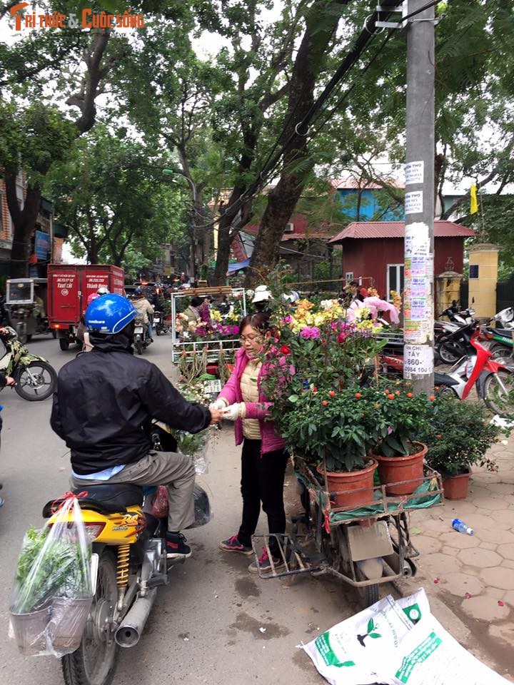 Pho cay canh noi tieng Ha Noi bung hang don Tet-Hinh-12