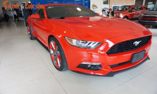 Chi tiet Ford Mustang gia hon 2 ty tai Sai Gon-Hinh-2