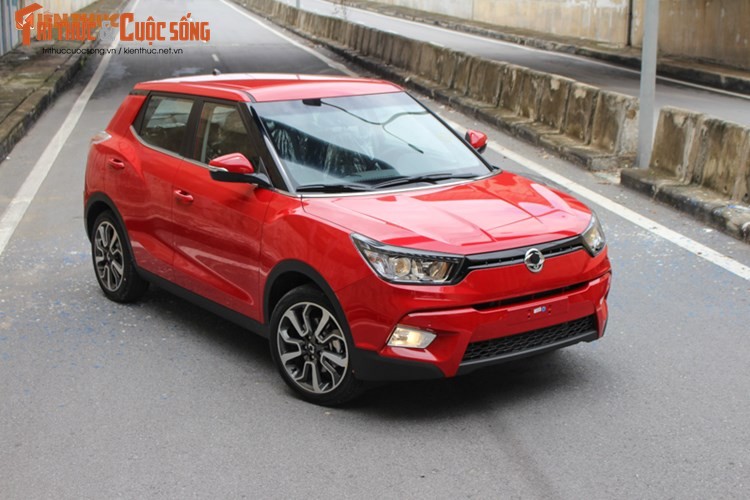 Xe SsangYong Tivoli &quot;dai ha gia&quot; chi con 555 trieu tai VN-Hinh-4