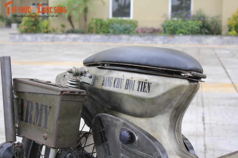 Honda Cub 81 do phong cach “dong nat” sieu doc tai VN-Hinh-9