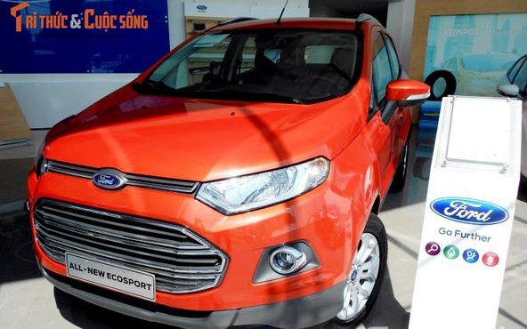 Can canh Ford EcoSport 2016 gia 570 trieu tai Viet Nam