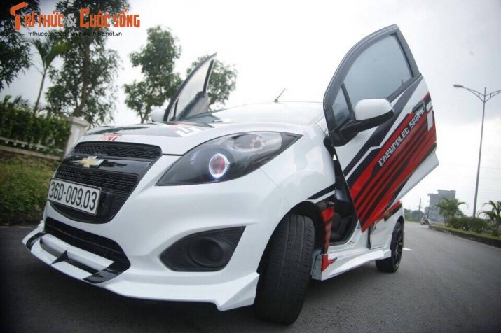 Chevrolet Spark gia 279 trieu 