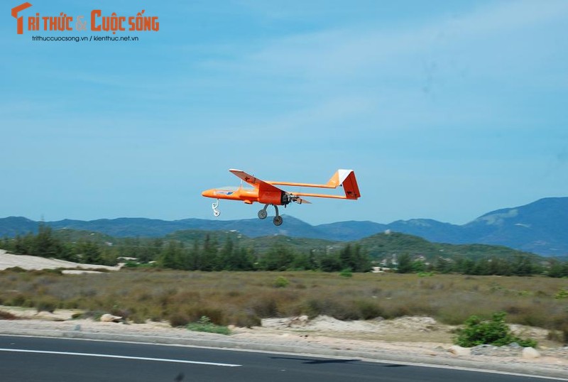 Truyen thong quoc te noi gi ve UAV quan su Viet Nam?-Hinh-4