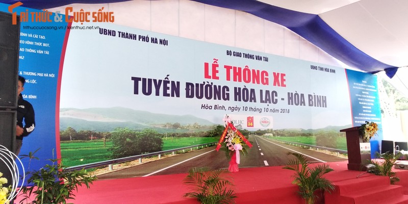 Chinh thuc thong xe duong nghin ty, Ha Noi di Hoa Binh chi con 1 gio