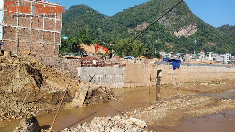 Du an ke suoi Nam La nghi dung sai von NN: Sao “quan” Son La im tieng?