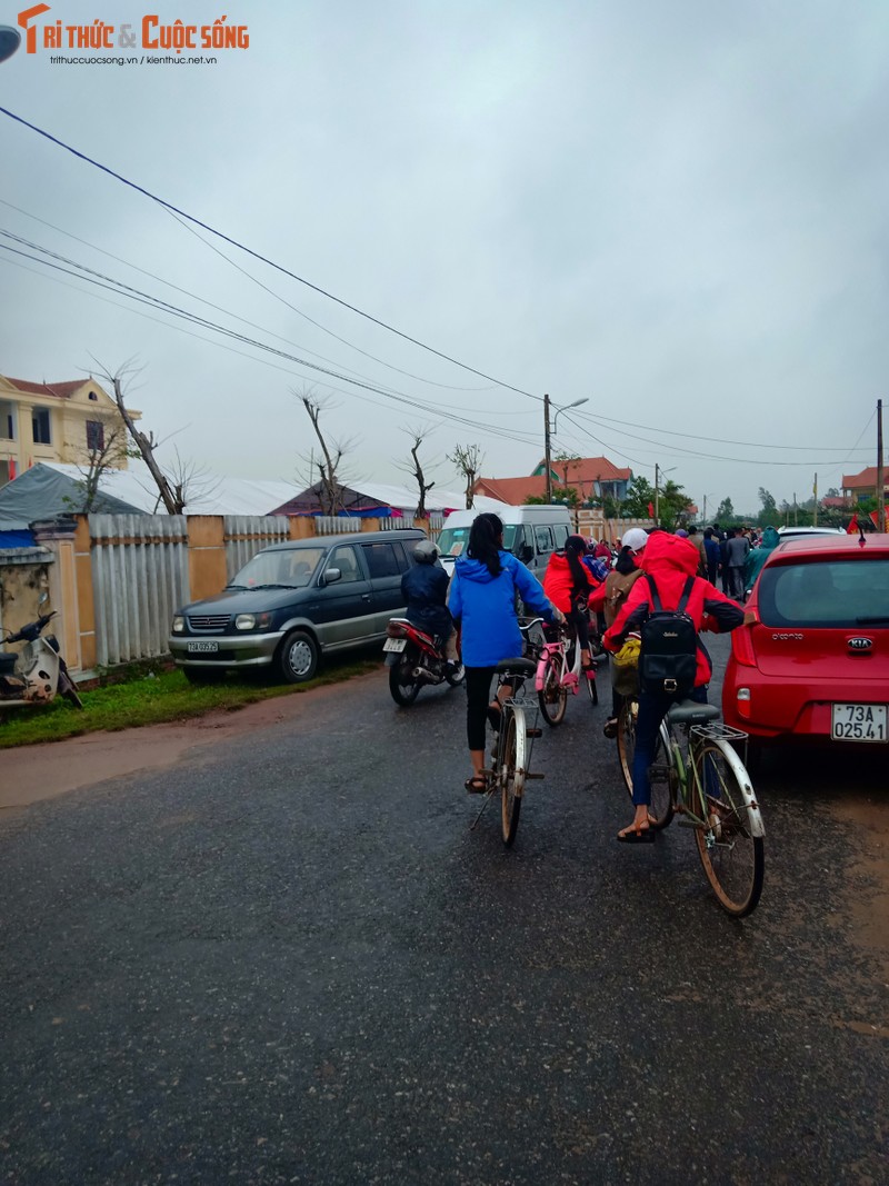 Quang Binh: Dung tru so xa to chuc dam cuoi con gai lanh dao-Hinh-2