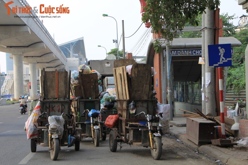 Dan nau lau duoi duong ham di bo nghin ty o Ha Noi-Hinh-4