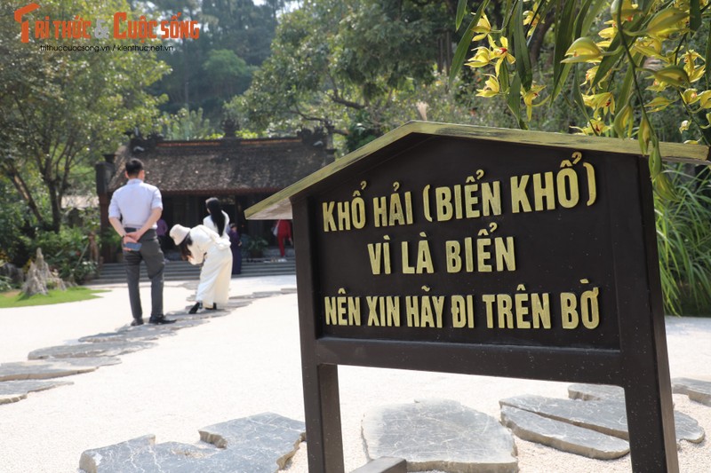 Chua Dia Tang Phi Lai tu: moi buoc di nhu luot tren mat nuoc-Hinh-3