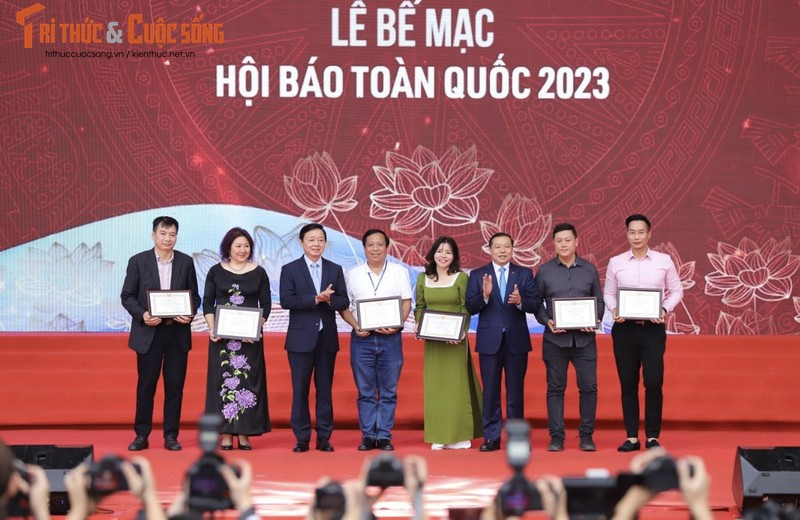 Be mac Hoi Bao toan quoc 2023: Bao chi da dong vai tro tien phong-Hinh-4