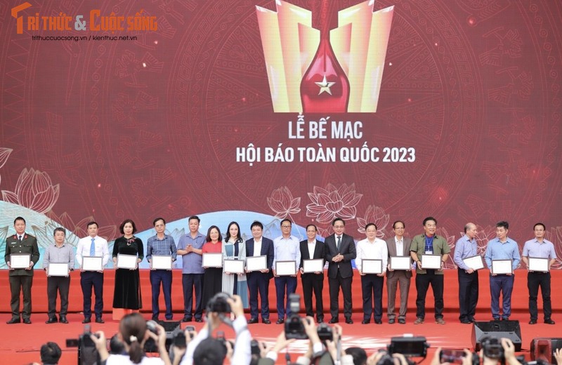 Be mac Hoi Bao toan quoc 2023: Bao chi da dong vai tro tien phong-Hinh-6