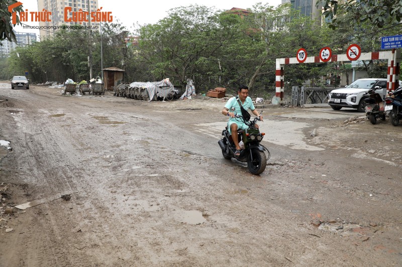 Ha Noi: Can canh con duong “dau kho” mai chua thoat kho