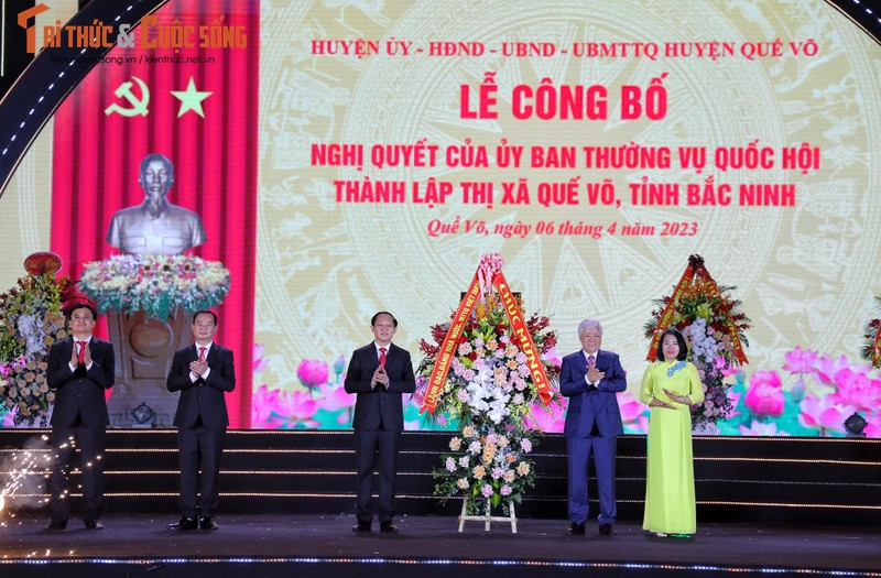 Le cong bo Nghi quyet thanh lap thi xa Que Vo, tinh Bac Ninh-Hinh-5