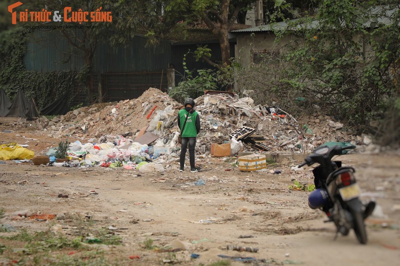 Ha Noi: Nguoi dan keu cuu vi phai song chung voi rac, bui-Hinh-7