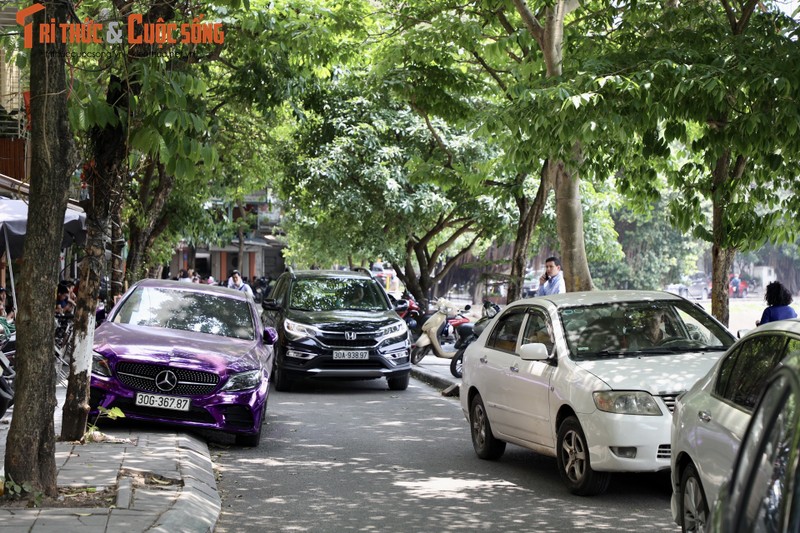 Sap toi Ha Noi co bao nhieu pho di bo?-Hinh-11