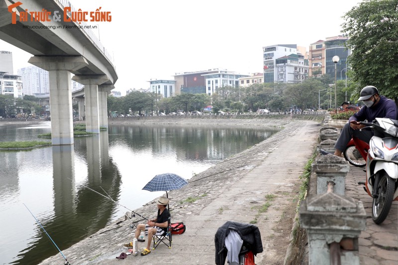 Sap toi Ha Noi co bao nhieu pho di bo?-Hinh-5