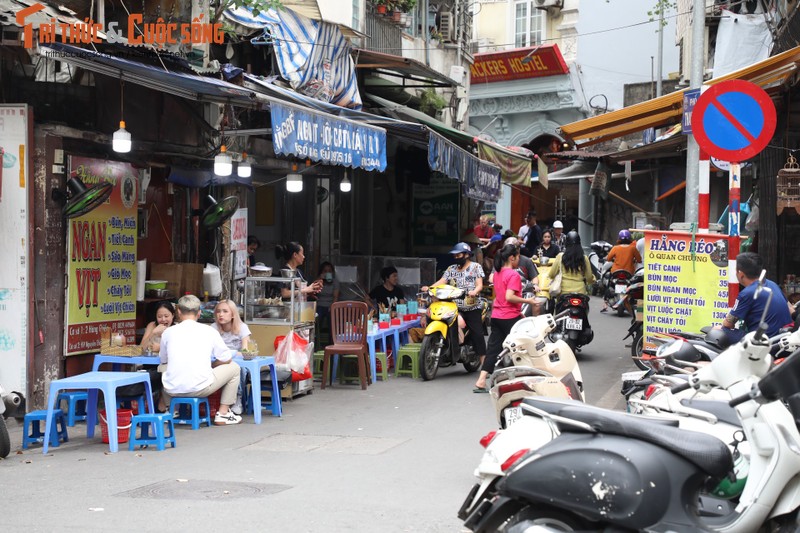 Via he tai khu pho co Ha Noi van bi chiem dung nghiem trong