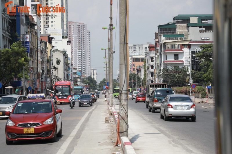 Can canh con duong khong bong cay, nong nhat Thu do-Hinh-11