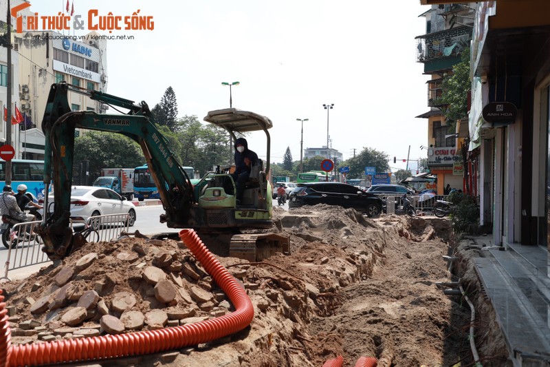 Can canh con duong khong bong cay, nong nhat Thu do-Hinh-8