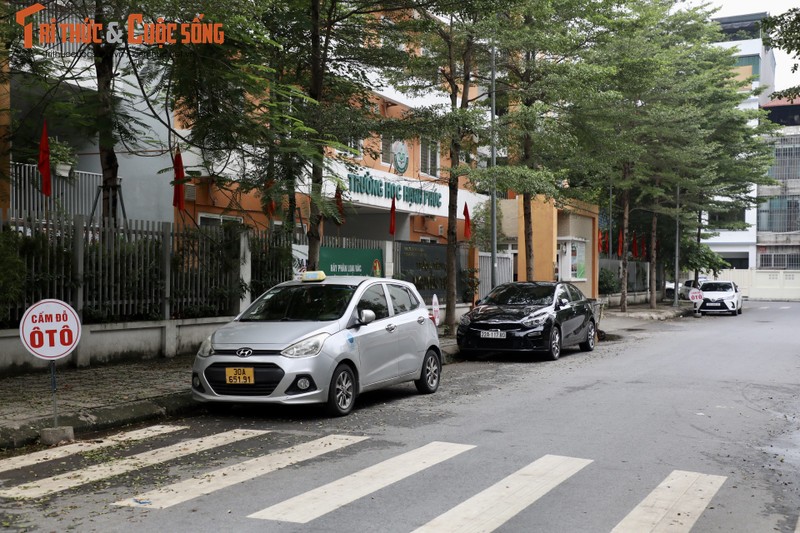 Ha Noi: Cap phep trong xe nha 90 Nguyen Tuan, dan phan doi-Hinh-12