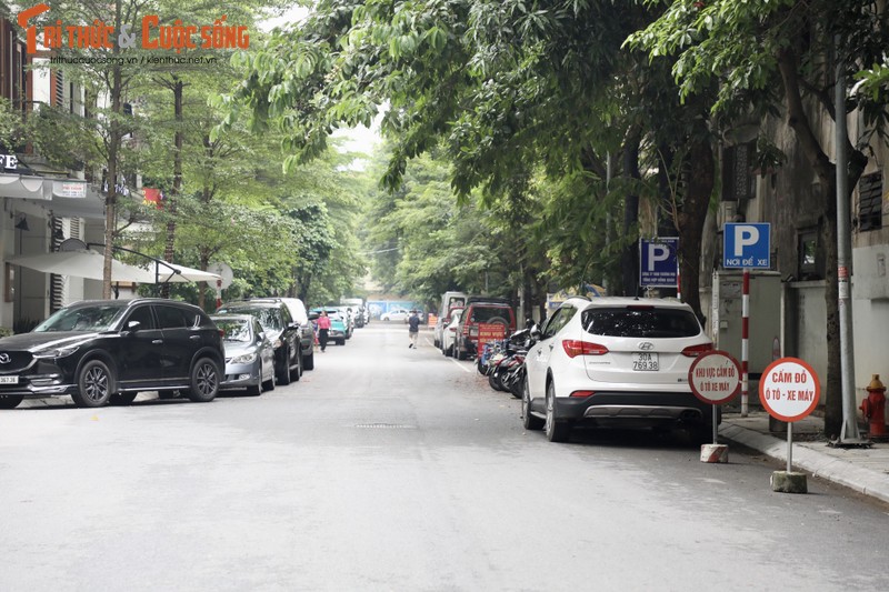 Ha Noi: Cap phep trong xe nha 90 Nguyen Tuan, dan phan doi-Hinh-6