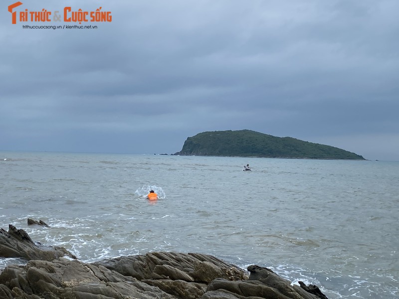 Bap benh muu sinh nghe san ca doi bien o Quang Binh-Hinh-2