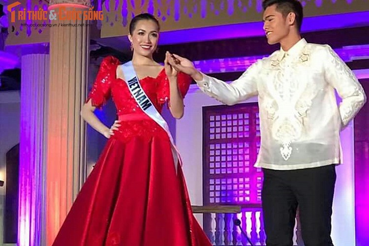 Le Hang tu tin trinh dien thoi trang tai Miss Universe 2016-Hinh-3