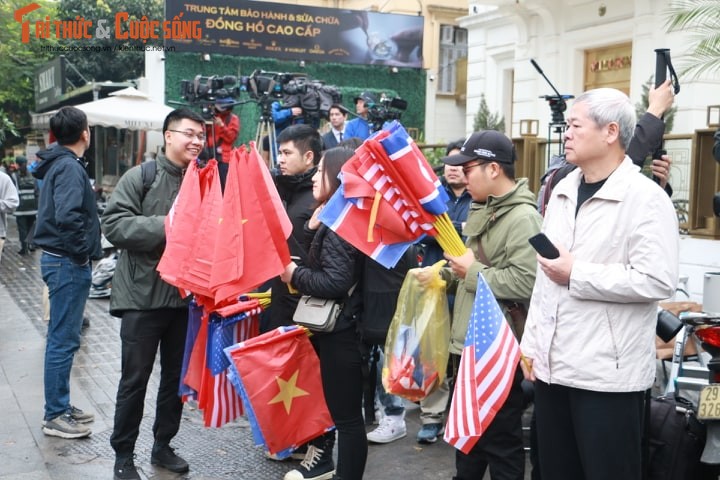 Xuc dong hinh anh nguoi dan Ha Noi don mung Chu tich Kim Jong-un-Hinh-8