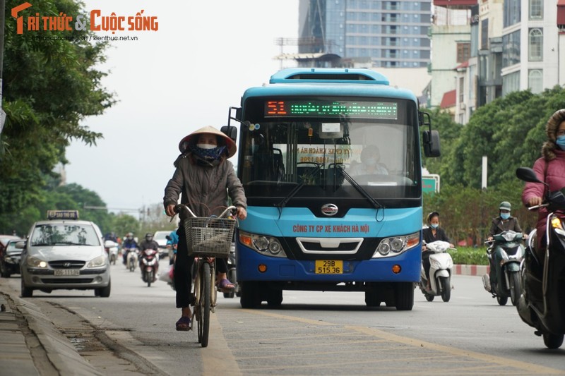 Nguoi dan Ha Noi co ro don dot lanh manh nhat tu dau mua-Hinh-10