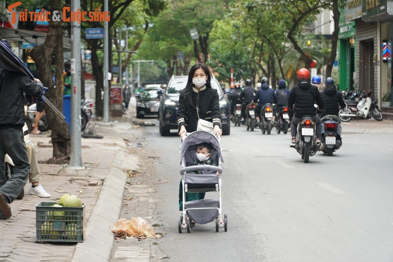 Nguoi dan Ha Noi co ro don dot lanh manh nhat tu dau mua-Hinh-2