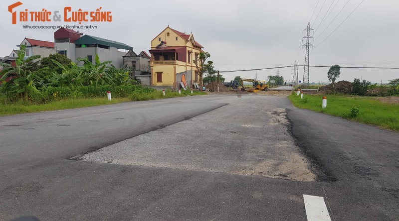 Hai Duong: Can canh 1,23km duong hon 3 nam chua hoan thanh-Hinh-16