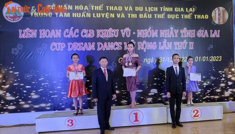 Gia Lai: Ket thuc giai Khieu vu Cup Dream Dance mo rong lan thu II-Hinh-3