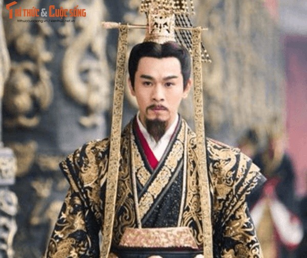 So phan bi kich kho ngo cua nguoi con trai ut Vo Tac Thien-Hinh-6