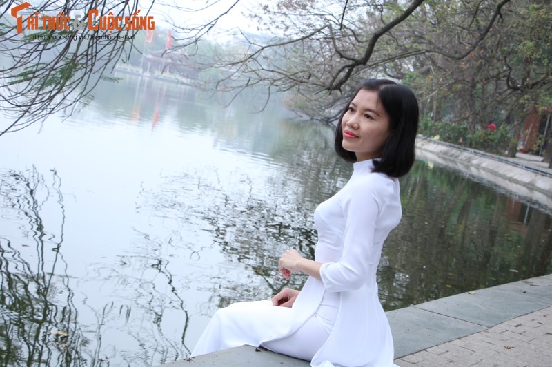 Quoc te Phu nu 8/3: Net dep nu can bo, nhan vien VUSTA trong ta ao dai-Hinh-4