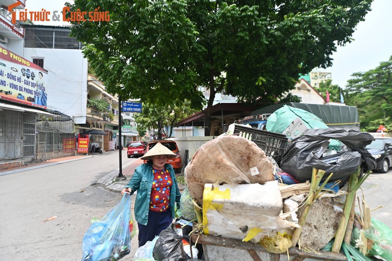 “Thanh pho dang song” Ha Long ngap ngua rac thai-Hinh-11